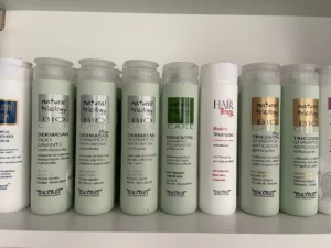 Kosmetyki CelltiLab Tricoart Milena Kwaśniewska, specjalizuję się w diagnostyce i leczeniu problemów skóry głowy oraz włosów, oferując profesjonalne konsultacje i indywidualnie dobrane terapie. Nowa 15, 85-119 Bydgoszcz https://milena-trycholog.pl