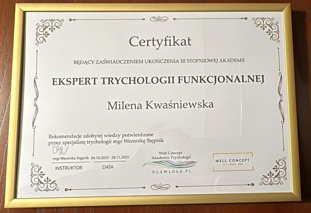 Ekspert Trychologii Funkcjonalnej Milena Kwaśniewska, specjalizuję się w diagnostyce i leczeniu problemów skóry głowy oraz włosów, oferując profesjonalne konsultacje i indywidualnie dobrane terapie. Nowa 15, 85-119 Bydgoszcz https://milena-trycholog.pl